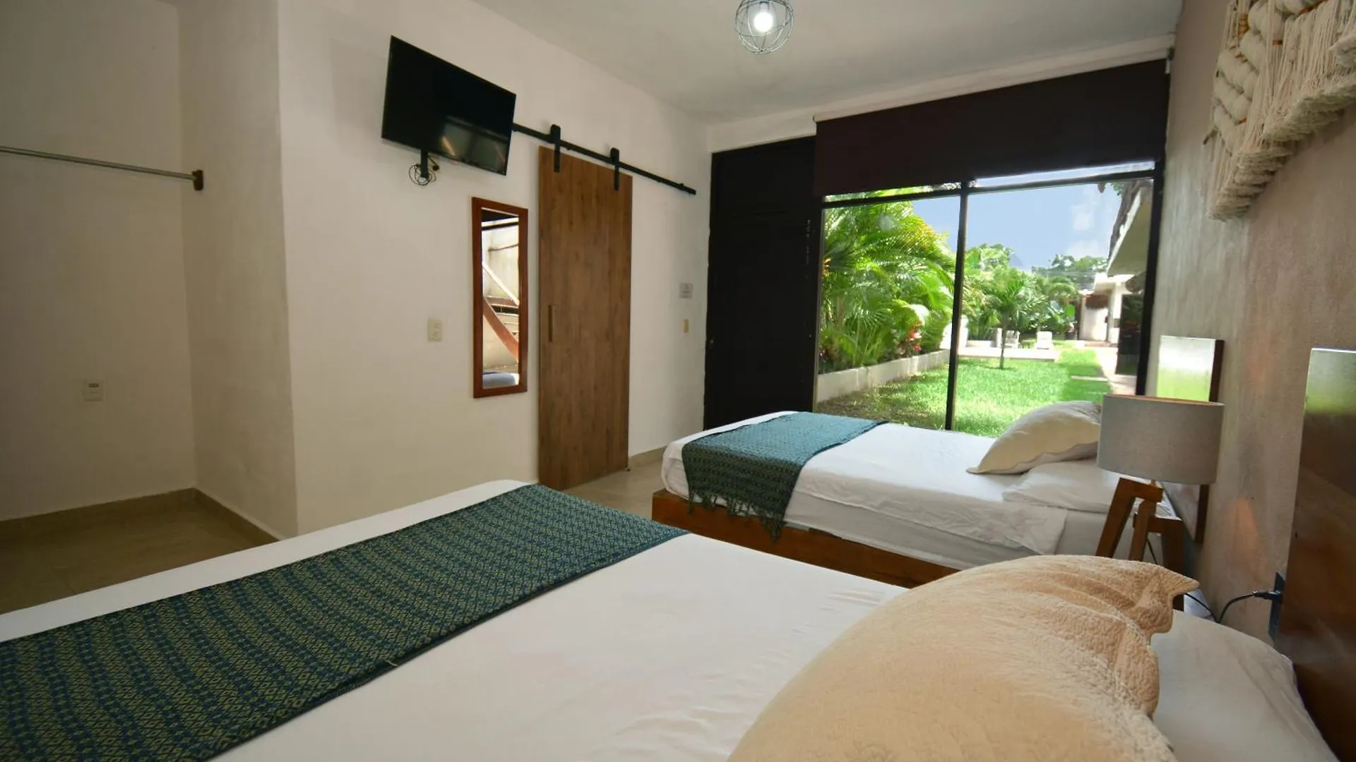 Casa Delia Hotel Downtown Bacalar Inn